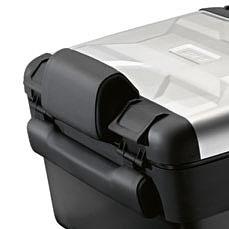 bagagedrager of bij sologebruik met optionele bagageplaat in plaats van de duozitplaats worden geplaatst.