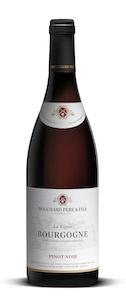 Bouchard Père & Fils Bourgogne Rouge, La Vignée Soort: Rode wijn Druivensoorten: pinot noir Het is een weelderige, ronde wijn met een lichte kleur en een zeer specifiek bouquet.