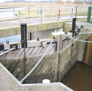 Tabel: oordeel waterveiligheid toetsing 2011 Naam kunstwerk Toetsoordeel HT (hoogte) STPI (piping en heave) STCG en STCO (stabiliteit) BS (Betrouwbaar Sluiten) Oostersluis