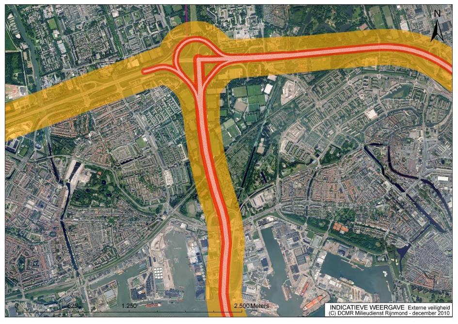 Afbeelding 6 relevante contouren A4 en A20 Het invloedsgebied 2 van dit weggedeelte bedraagt 880 meter vanaf de as van de weg, op basis van het transport van toxische