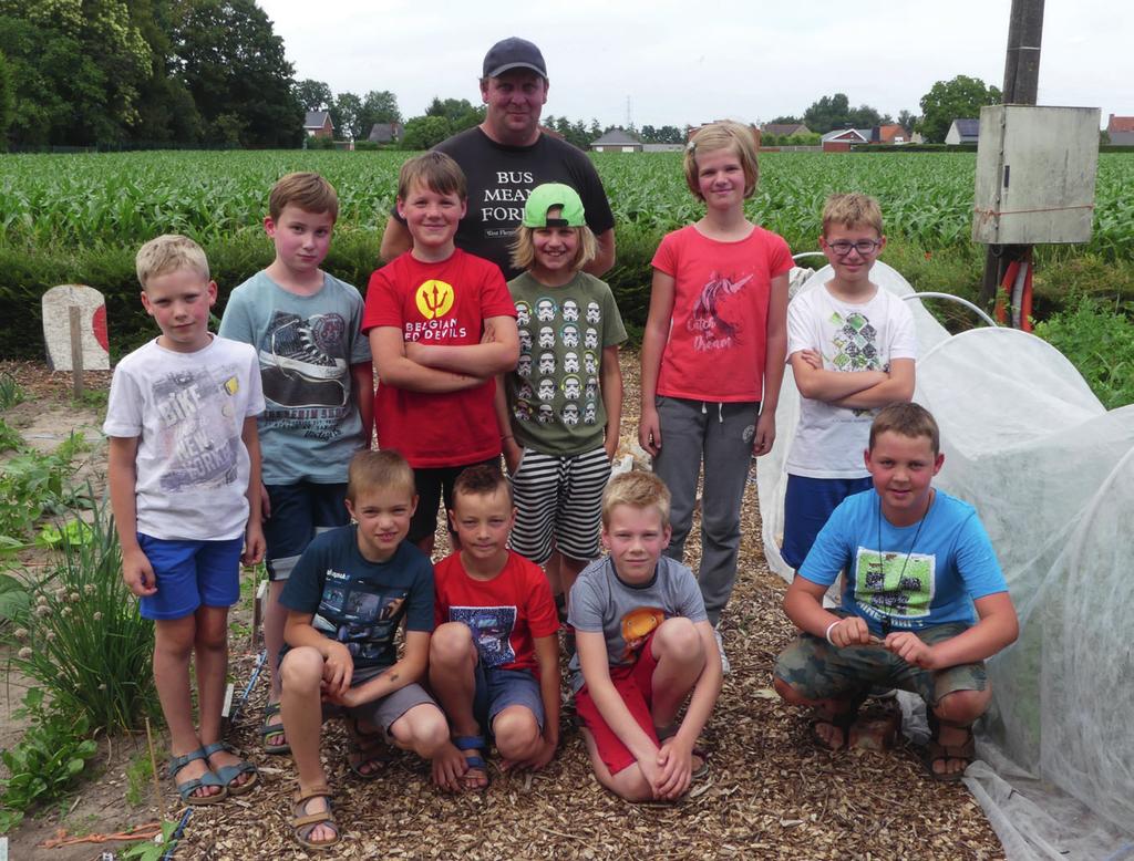 GROENTETUIN GROENTETUIN VOOR KINDEREN Bij Peter Lassuyt leer je in 7 of 8 lessen alles over het zaaien, verzorgen en oogsten van eigen gekweekte groenten.