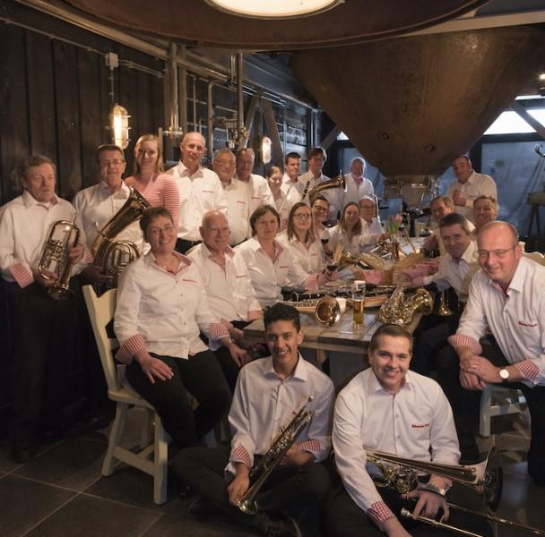 Böhmische Freunde staat sinds een viertal jaren onder muzikale leiding van Peter van Eerd, getalenteerd klarinettist en saxofonist en jarenlang lid van het orkest.