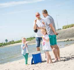 De stoere oorloghavens van toen zijn nu gezellige jachthavens geworden waar het heerlijk toeven is.