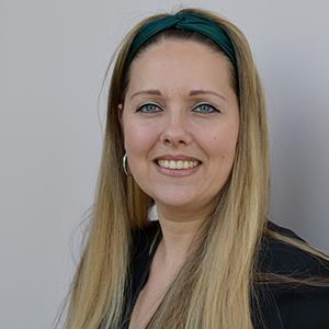 Cindy (41) heeft ruim 18 jaar ervaring als ondersteuner, van management assistent tot officemanager en projectmedewerker.