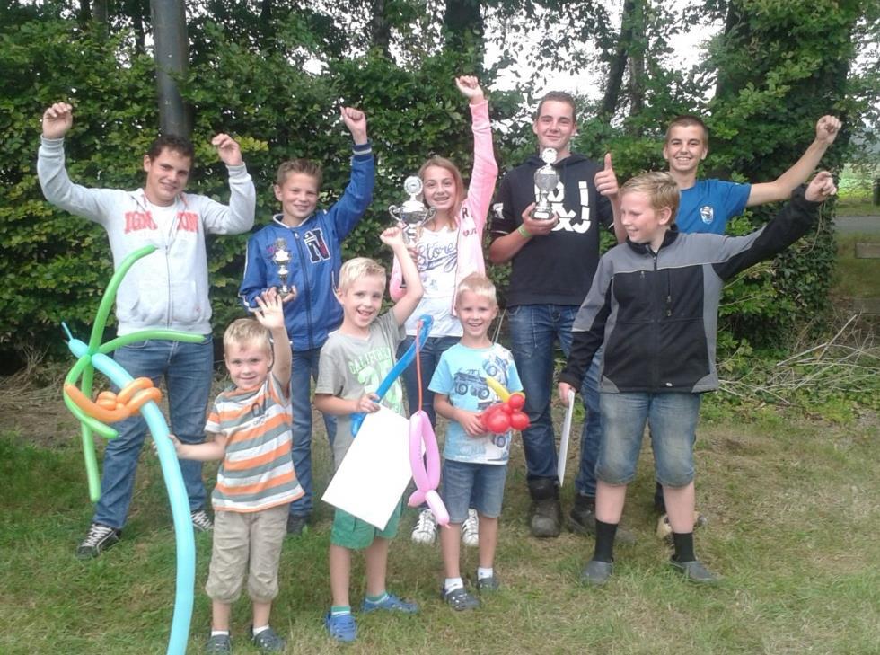 De jeugd van Sport Veredelt Verder heeft Sport Veredelt deelgenomen aan het Veluws Verband. Hier geen hoofdprijzen, we zijn als 5 e geëindigd van de 6 deelnemende verenigingen.
