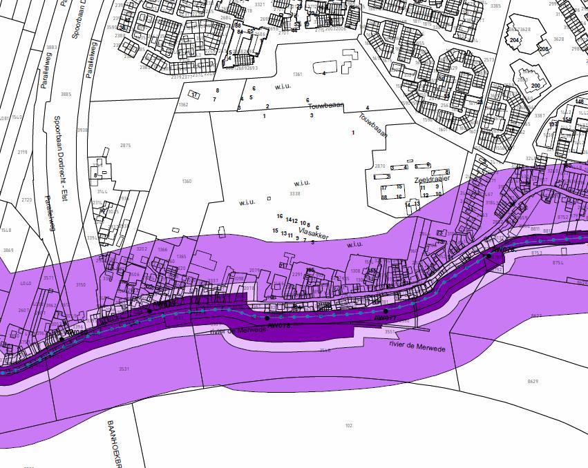 Onderzoek Huidige situatie Op het huidige terrein van de Merwebolder vindt onderbemaling plaats, zodat hier sprake is van een polder in de polder. De waterstanden in het plangebied variëren tussen -2.