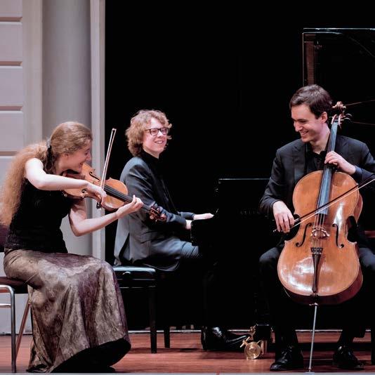 Nordwestdeutsche Philharmonie in Mozarts sprankelende Fagotconcert. Jonathon Heyward leidt Beethovens levendige Vierde symfonie. 15 maart Kleine Zaal Van Baerle Trio Beethoven - Pianotrio in D nr.