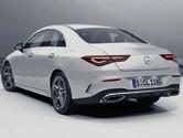 45,7 cm (18 inch) vijfdubbelspaaks lichtmetalen AMG-velgen, aerodynamisch geoptimaliseerd, tremolietgrijs en glansgedraaid (RQS); remklauwen voor met Mercedes-Benz logo; remschijven voor geperforeerd