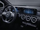Standaarduitrusting en opties. Infotainment, navigatie en communicatie Mercedes-Benz navigatie Bespaar tijd met moderne navigatie vanaf harde schijf en real time verkeersinformatie.