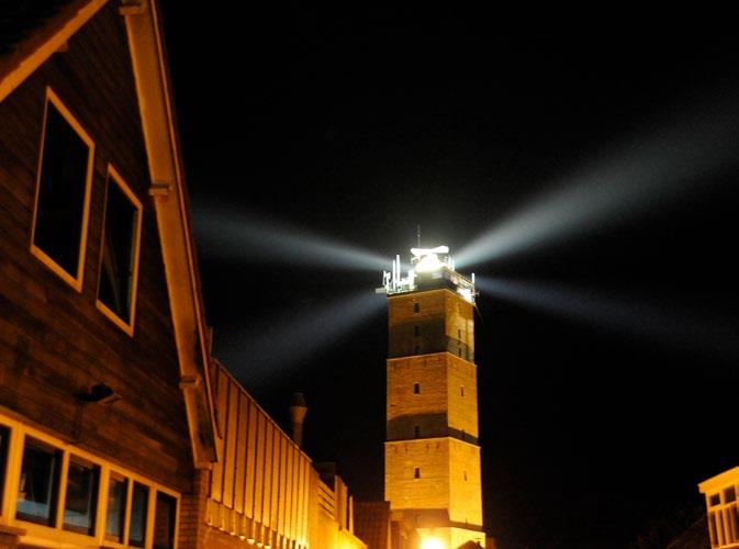 PAKKET 1. BRANDARIS 40.000 De Brandaris is de vuurtoren van Terschelling, en tevens de oudste vuurtoren van Nederland. De naam is mogelijk afgeleid van Sint-Brandaan, een zeevarende heilige.