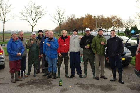 Een deel van de vrijwilligersgroep die heeft deelgenomen aan Vissen in de West-Betuwe.
