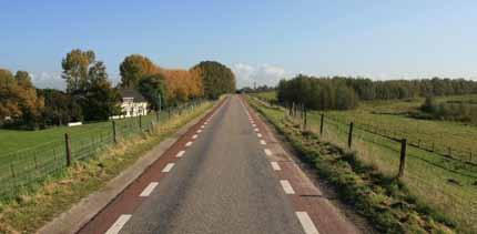 4E Huidige beeldkwaliteit Lint Rijndijk en Lekdijk Smal profiel Typering Bebouwingsdichtheid: laag tot
