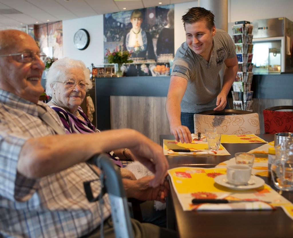 Syn! DAGBESTEDING & WERKEN S Y N D I O N SYN!, dat is waar Syndion voor staat als het gaat om dagbesteding en werken. Een zinvolle dagbesteding, net als ieder ander mens.