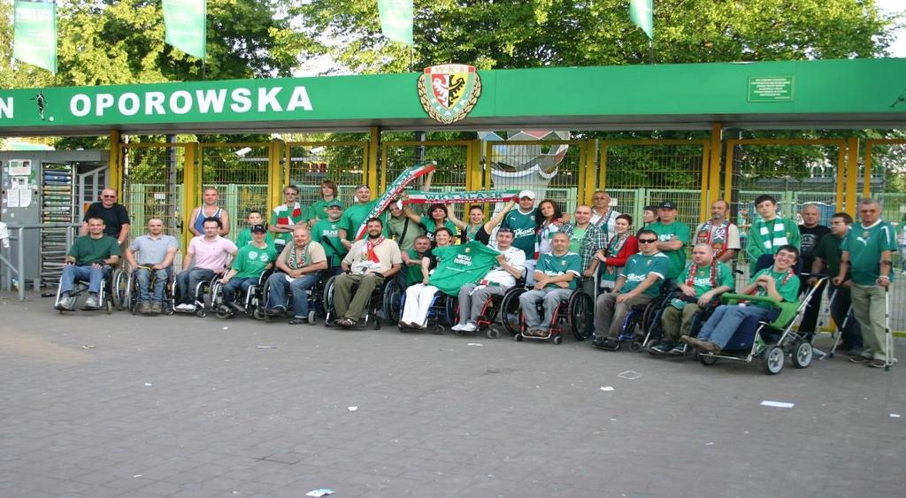 Leden van Klub Kibiców Niepełnosprawnych (KKN) - de gehandicapten supporters groep van Slask Wroclaw, Polen Waarom een GSA creëren?