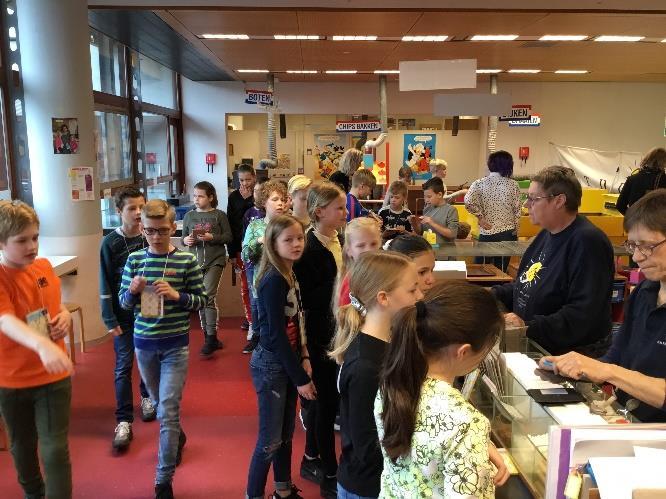 De kinderen hebben verschillende creaties kunnen maken. We leerden hoe je met Tinkercad 3D tekeningen maakt en die werden dan geprint.