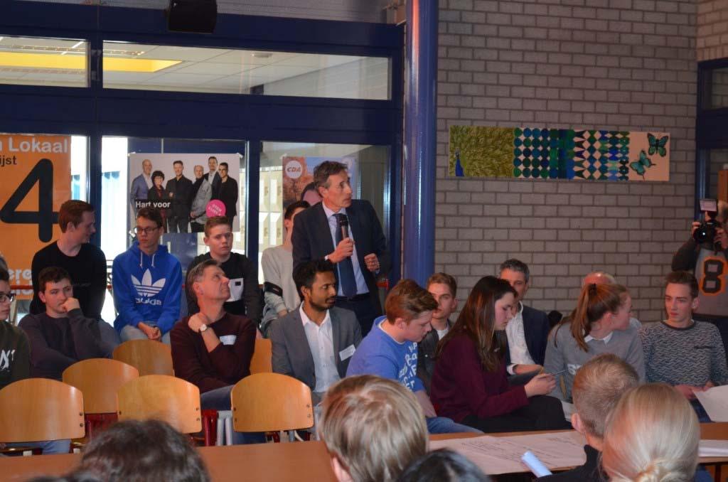 Indrukwekkende DoeDag voor 450 vmbo-leerlingen Varendonck College Na een geslaagd beroepenfeest op 15 mei was het