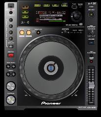 PRO-CAR S-14 Carnaval Sound 14 1 mengtafel (pioneerer djm 700) 1 Topdeck cd-speler (pioneer cdj 850 k) 4