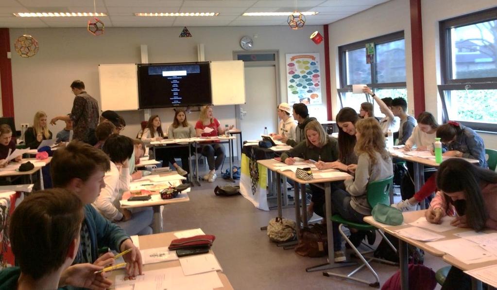 Masterclass Toneel en Dans Op woensdag 8 mei komen twee medewerkers van Kleinkunstig naar het Dominicus College om de tweede Masterclass voor de leerlingen van 2 gymnasium te begeleiden.