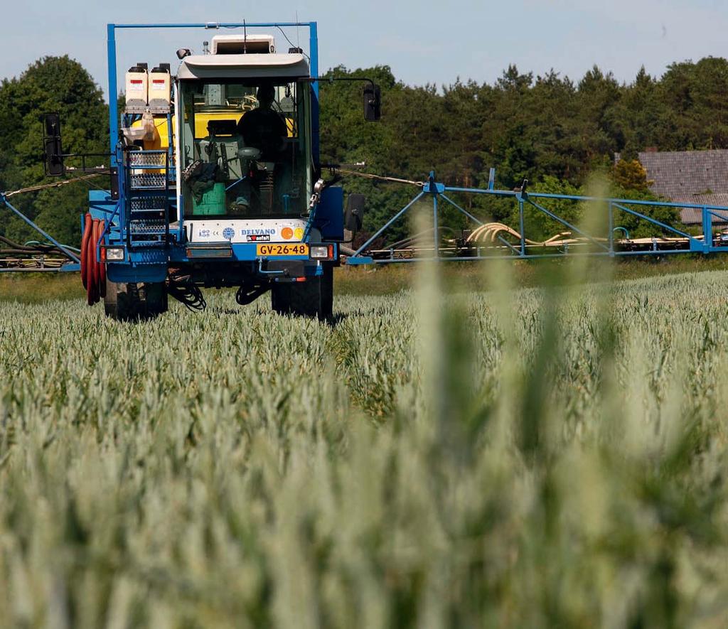 Prosaro: dé allrounder in het vlagbladstadium Prosaro is een zeer krachtig en breedwerkend fungicide in de teelt van winter- en zomertarwe en triticale.