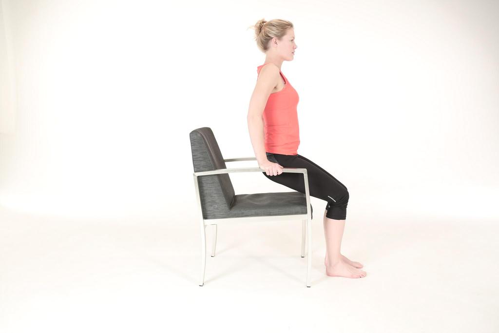 2. Oefeningen vanuit je stoel Gebruikers van Silvie's Lage Rugpijn Oefeningen App waarderen de oefeningen vanuit zithouding! Deze oefening geeft verlichting en ontspanning in de rug.