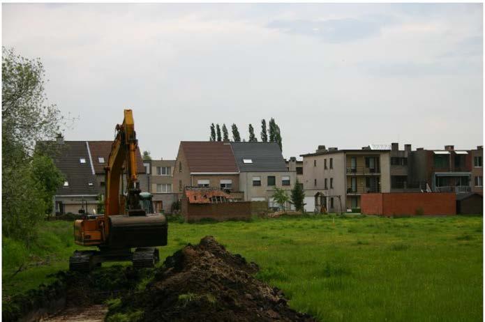 Figuur 1.2. Sfeerfoto van het terrein bij de aanvang het onderzoek 2 Landschappelijk kader 2.