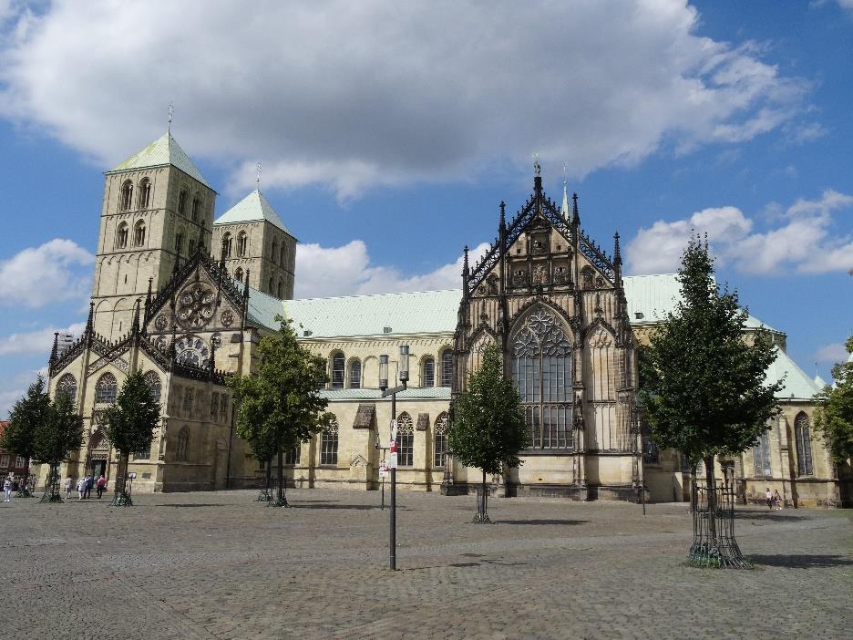 als we aannemen dat de oorkonde uit 1107 voor Hendrik van Zutphen niet op dit gebied betrekking heeft, uit de 12 e eeuw geen berichten over de grafelijkheid bekend.