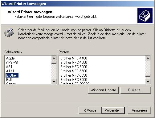 Stap 2 Bij gebruik van de parallelle interfacekabel (voor 95/98/98SE/Me/2000 Professional/XP) Q Klik op Diskette... U Markeer het model dat u installeert in de lijst met machines en klik op Volgende.