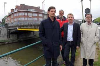 Een nieuwe brug verlegt probleem alleen maar Het Nieuwsblad - 18/05/2013 Halle - Het wijkcomité Sint-Rochus luisterde deze week aandachtig naar Waterwegen en Zeekanaal (W&Z) op een infomoment over de