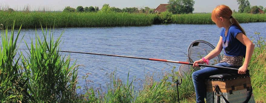 000 hectare viswater biedt Fryslân volop ruimte voor elke vorm van hengelsport. Verkeersborden Langs de vaarweg staan borden met verkeerstekens die aangeven wat wel en niet mag.