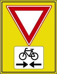 met onderbord met extra, knipperende waarschuwingslampjes (Van Haeften, 2010) (zie figuur