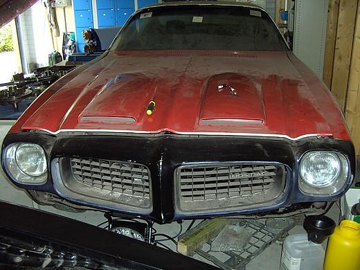 Peter heeft gekozen voor een Amerikaanse auto; de Pontiac Firebird.