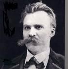 3 (a) Foto (b) Dodenmasker (expressief? Afbeelding?) Figuur 1: Friedrich Nietzsche afstand. Ik denk niet dat hij zo n idee kan ontwikkelen: het veronderstelt teveel inzicht in een andere diersoort.