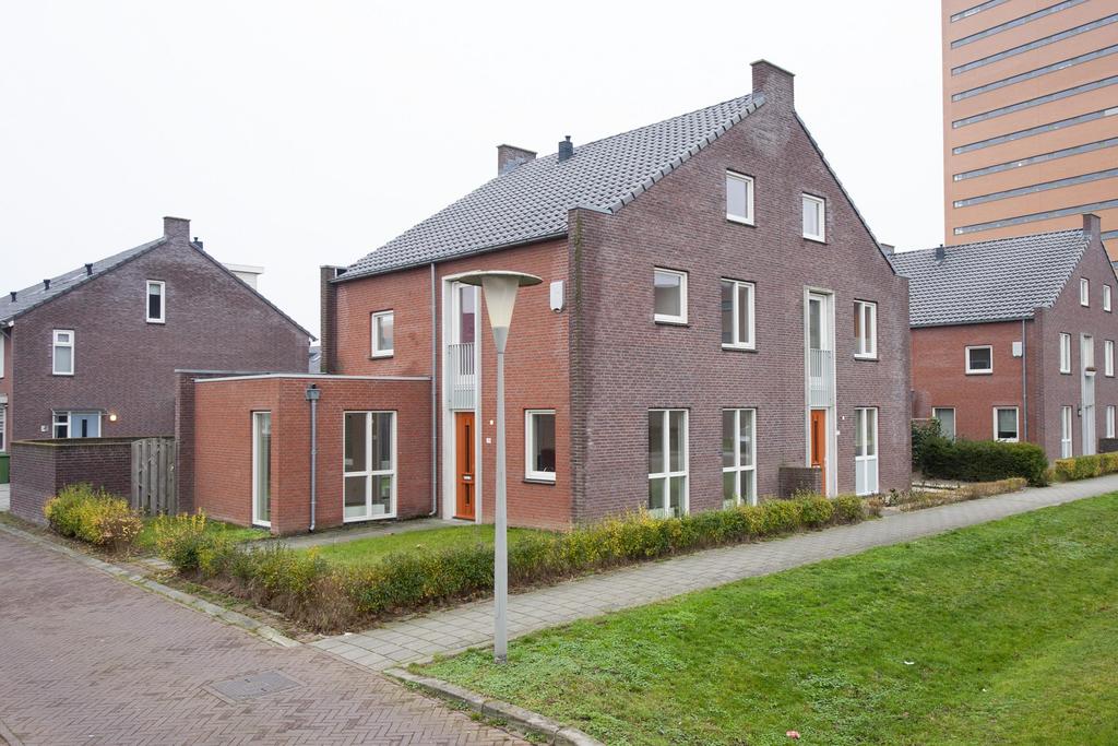 Stadswaardenlaan 24 6833 LM Arnhem woonoppervlakte 155 m2 perceeloppervlakte 275 m2 3 slaapkamers te koop