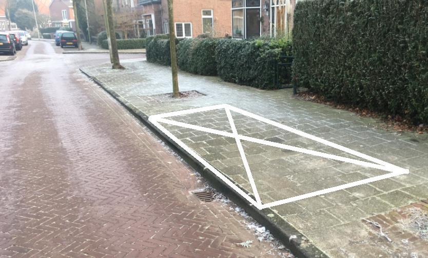 In dit gedeelte van de straat kan niet met twee voertuigen worden gepasseerd