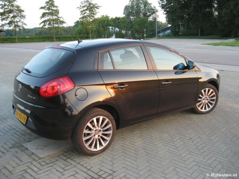 Sinds eind maart dit jaar heeft Fiat de opvolger van de Stilo in de showroom staan.