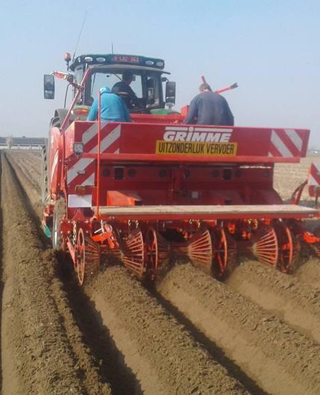 Operationele groep Aangepaste machines Een aantal telers/loonwerkers hebben een plantmachine aangekocht waarbij al variabel poten per plantelement mogelijk is.