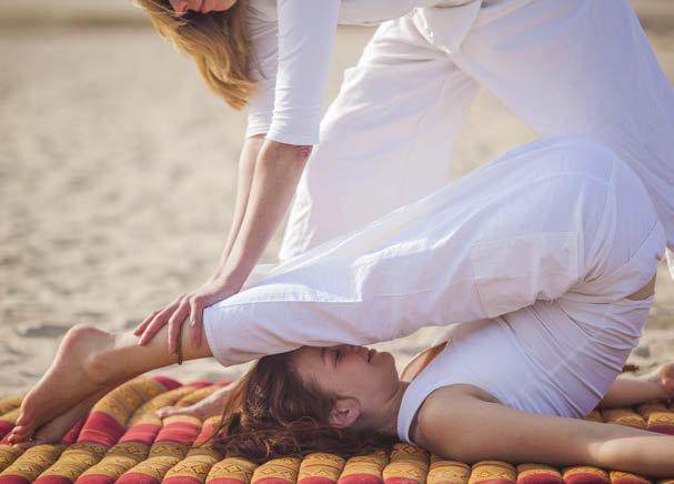 Verdieping TECHNIEKEN THAISE MASSAGE Omdat alles in ons lichaam met elkaar in verbinding staat, wordt bij de Thaise massage altijd heel het lichaam behandeld.