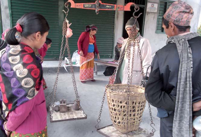 hij willen promoveren aan een buitenlandse universiteit en zou hij ontwikkelde landen, zoals Nederland, willen bezoeken om te kijken hoe hij kennis vanuit die landen kan implementeren in Nepal.