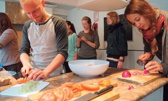 org zodat we kunnen informeren over de verschillende activiteiten die mogelijk zijn tijdens je verblijf.