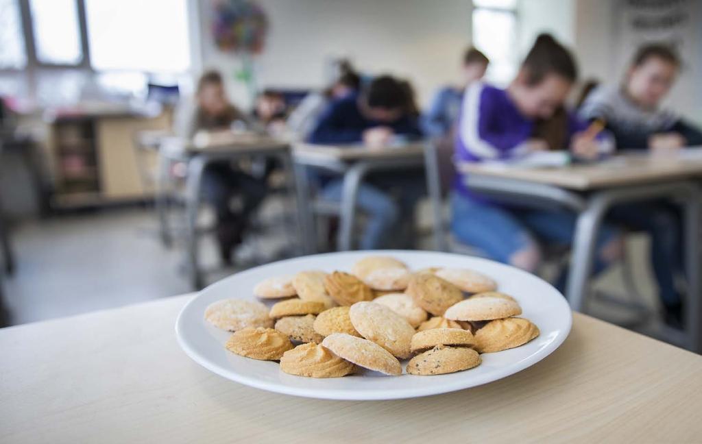 GEP 5-8 IËNTATIE P JEZELF EN E WEEL met Het leven zit vol dilemma s. e hele dag door. ok voor kinderen. Sommige zijn klein en andere zijn groot. Ga ik nu naar de wc straks?