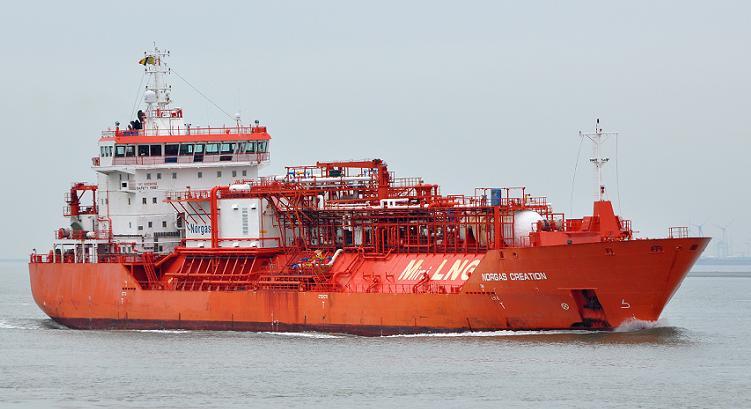 Koophandel geregistreerd met het KVK nummer 74105272. 27-3-2019 verkocht aan Coral Favia Shipping B.V., 28-3-2019 (vt) thuishaven, Rotterdam, roepsein PDBD, in beheer bij Anthony Veder Rederijzaken B.