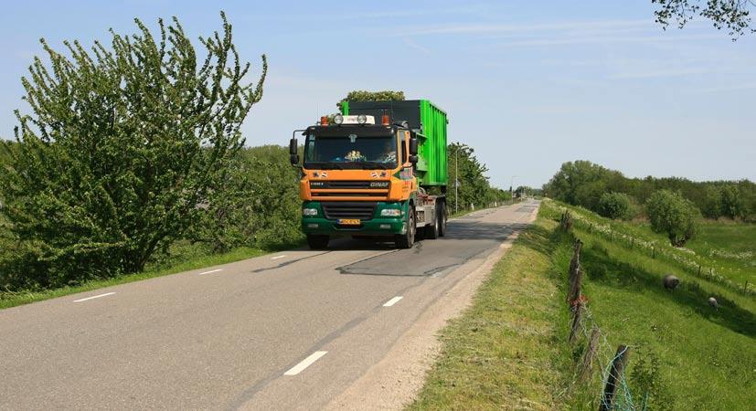 Openbare bijeenkomst CCD Eveneens op 8 juli, maar dan overdag (11.00 14.00 uur) organiseert de provincie Zuid- Holland een openbare bijeenkomst van de Coördinatiecommissie Dijkverbetering (CCD).