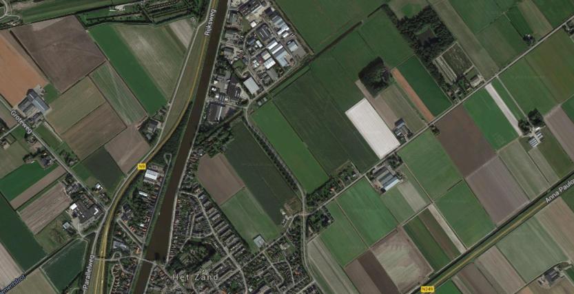 Inleiding 1.3 Plangebied en voorgenomen ontwikkeling Het plangebied bevindt zich ten zuiden van het bestaande bedrijventerrein Kolksluis in t Zand.