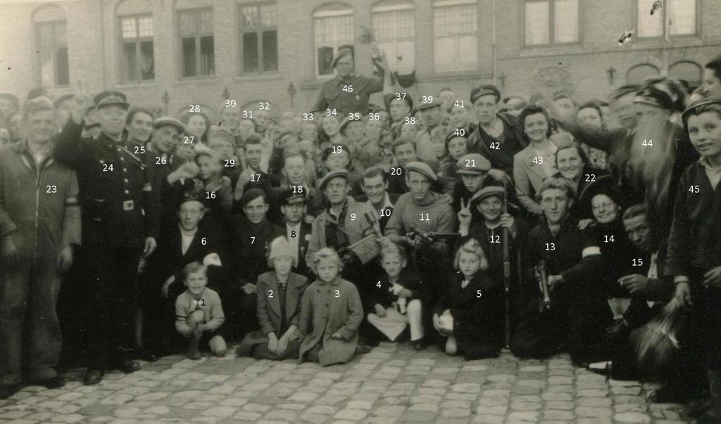 De Witte Brigade in Nieuwpoort: herken jij de personen op deze foto?