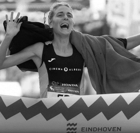 Nina rijgt de ene verbazingwekkende loopprestatie na de andere aan elkaar. Op het BK marathon, 14 okt 2018, gelopen te Eindhoven finishte Nina als Belgisch kampioene in 2:30:22.