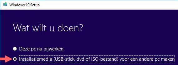 7. Klik rechts onderaan het venster op de Volgende knop om verder te gaan. 8. Bij Taal, selecteer je de taal die je wilt (bijv. Nederlands). 9. Bij Versie, kun je alleen maar Windows 10 selecteren.