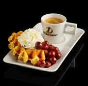 Koffie, cappuccino of thee met een Luikse wafel met