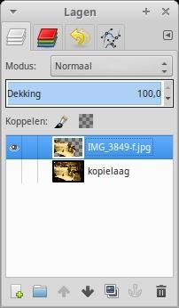Twee lagen We beginnen met de foto openen in GIMP en meteen een kopie maken van de eerste laag.