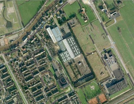 1 I NLE I DING 1.1 AANLEIDING Aan de Utrechtsestraatweg te Woerden ligt het enkele hectares grootte voormalige bedrijventerrein van busbouwer Den Oudsten.