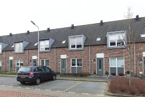 Sliedrecht Rossinistraat 5 Vraagprijs e 255.000,-- k.k. Moderne eengezinswoning in de geliefde wijk Baanhoekwest.